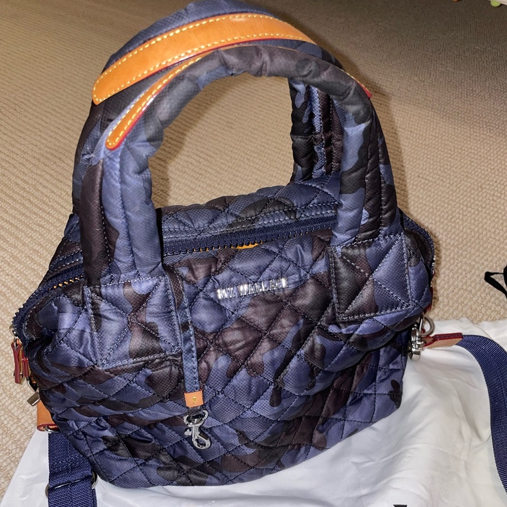 VGUC MZ Wallace Small Sutton Navy Camo